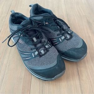 Keen Utility Sedona Aluminum Toe Women’s Size 8 Work Shoe Raven Rose